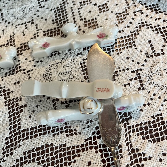 4 Vintage Rose China Knife Rests - Picture 4 of 4
